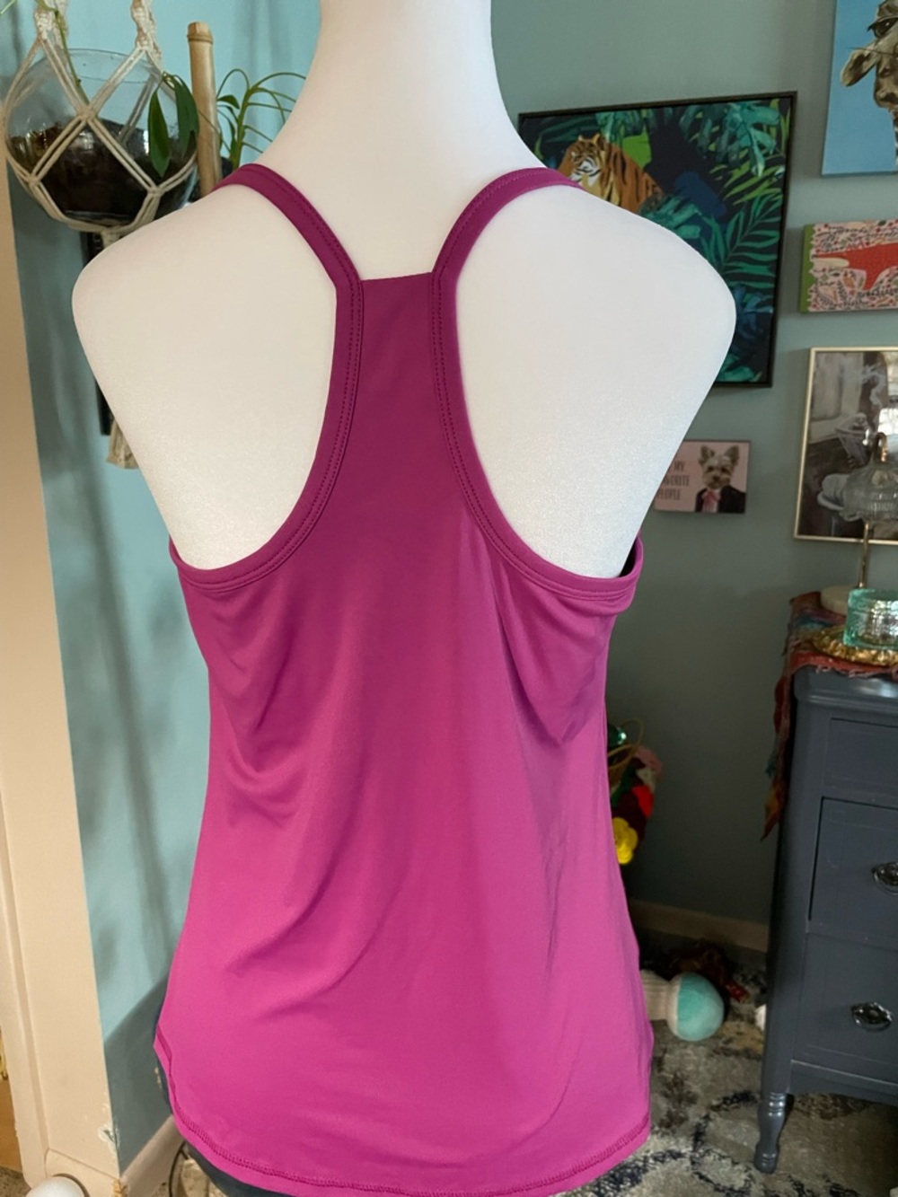 Women’s  Yoga Magenta Graphic Tank Top - Picture 3 of 3